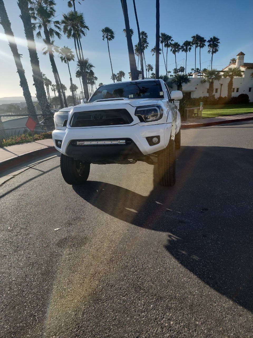 Used 2010 Toyota Tacoma PreRunner RWD image 2
