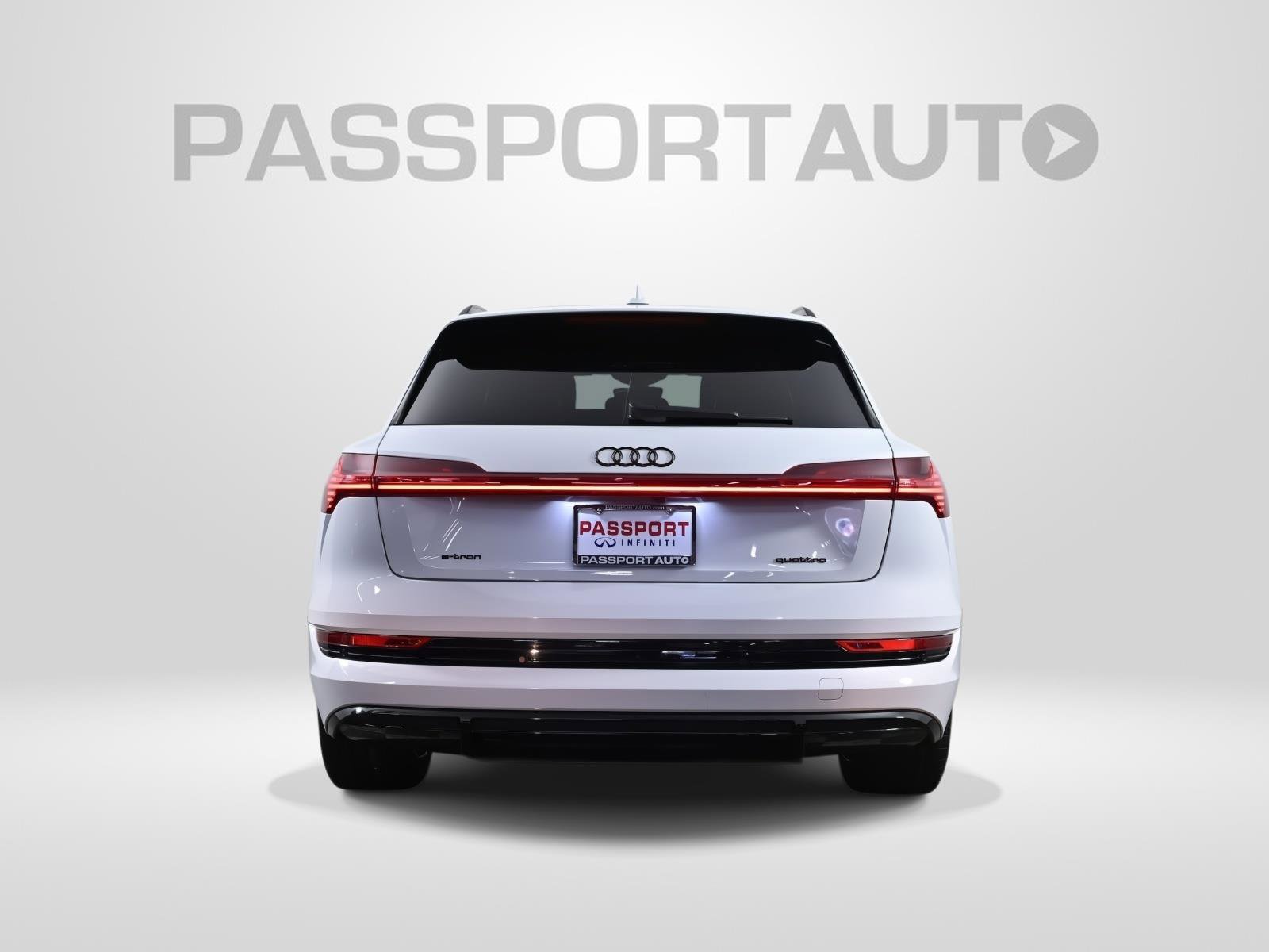 Used 2022 Audi e-tron Chronos image 7