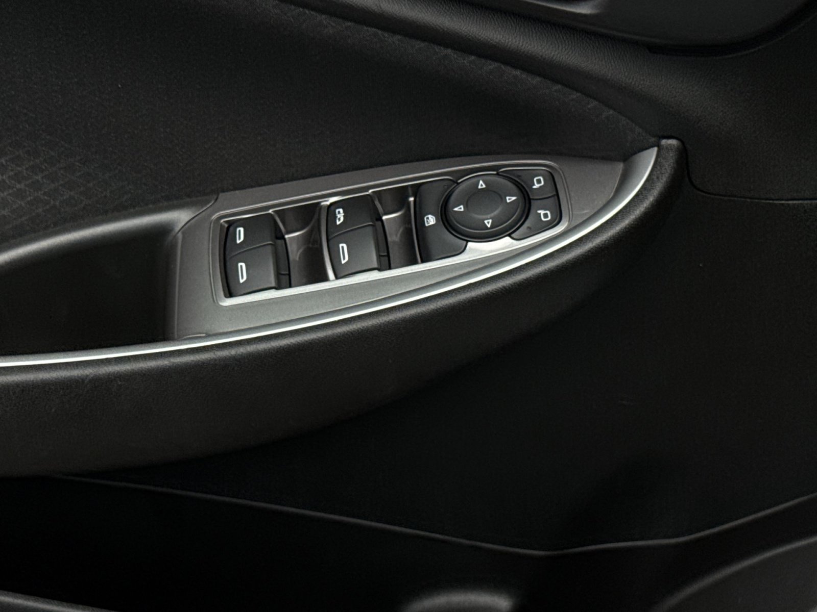 Used 2024 Chevrolet Malibu LT FWD image 15