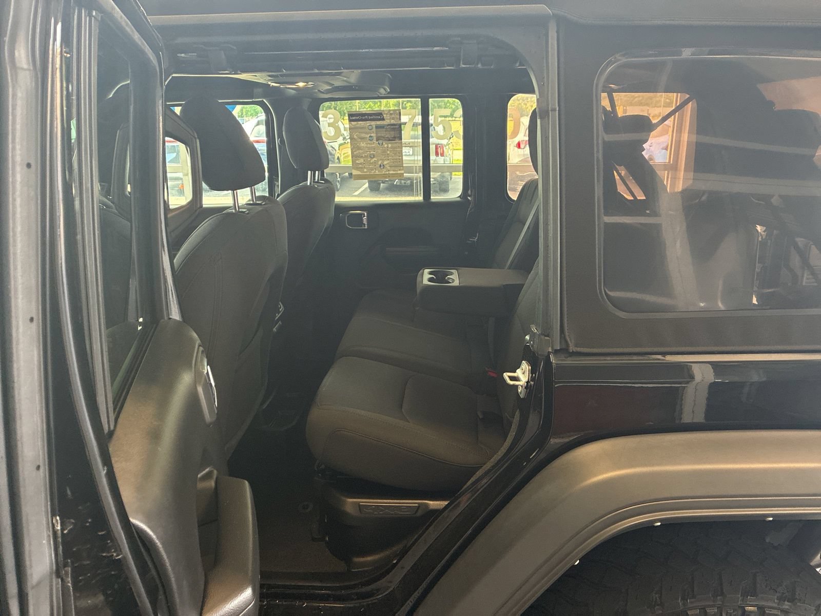 Used 2023 Jeep Wrangler Unlimited w/ Cold Weather Group AWD/4WD image 10