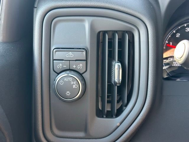 Used 2025 Chevrolet Silverado 1500 W/T w/ WT Value Package RWD image 18