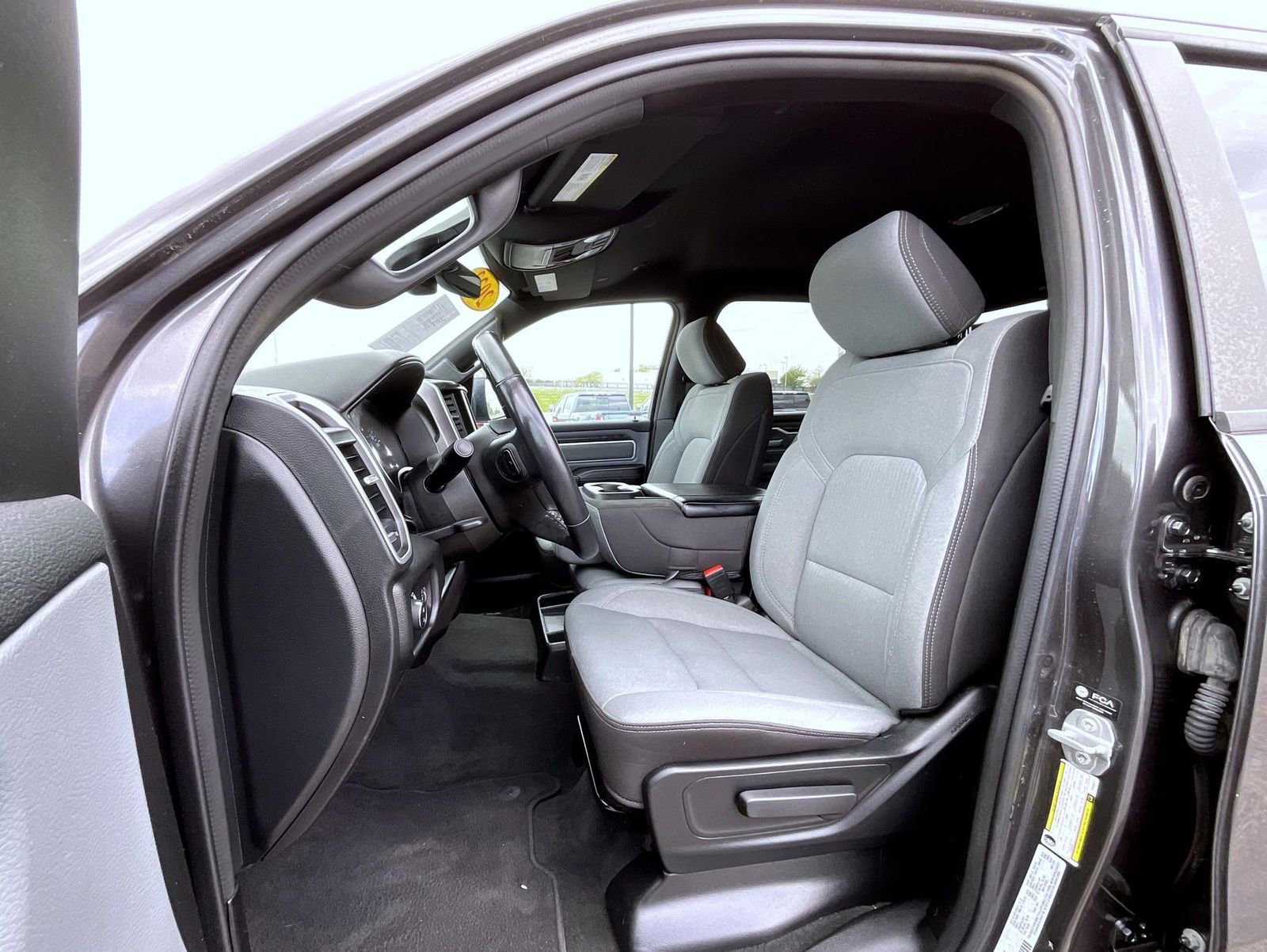 Used 2023 RAM 1500 Big Horn AWD/4WD image 10