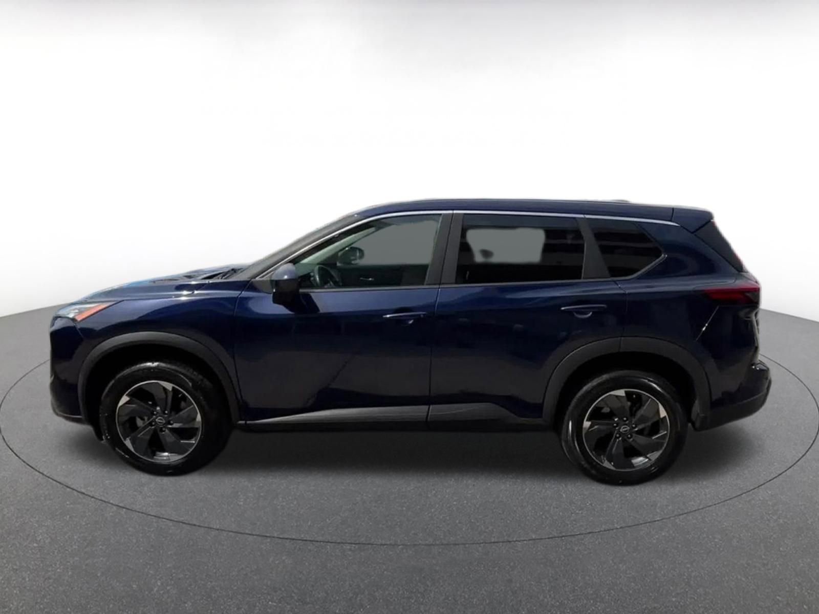 Used 2025 Nissan Rogue SV FWD image 8