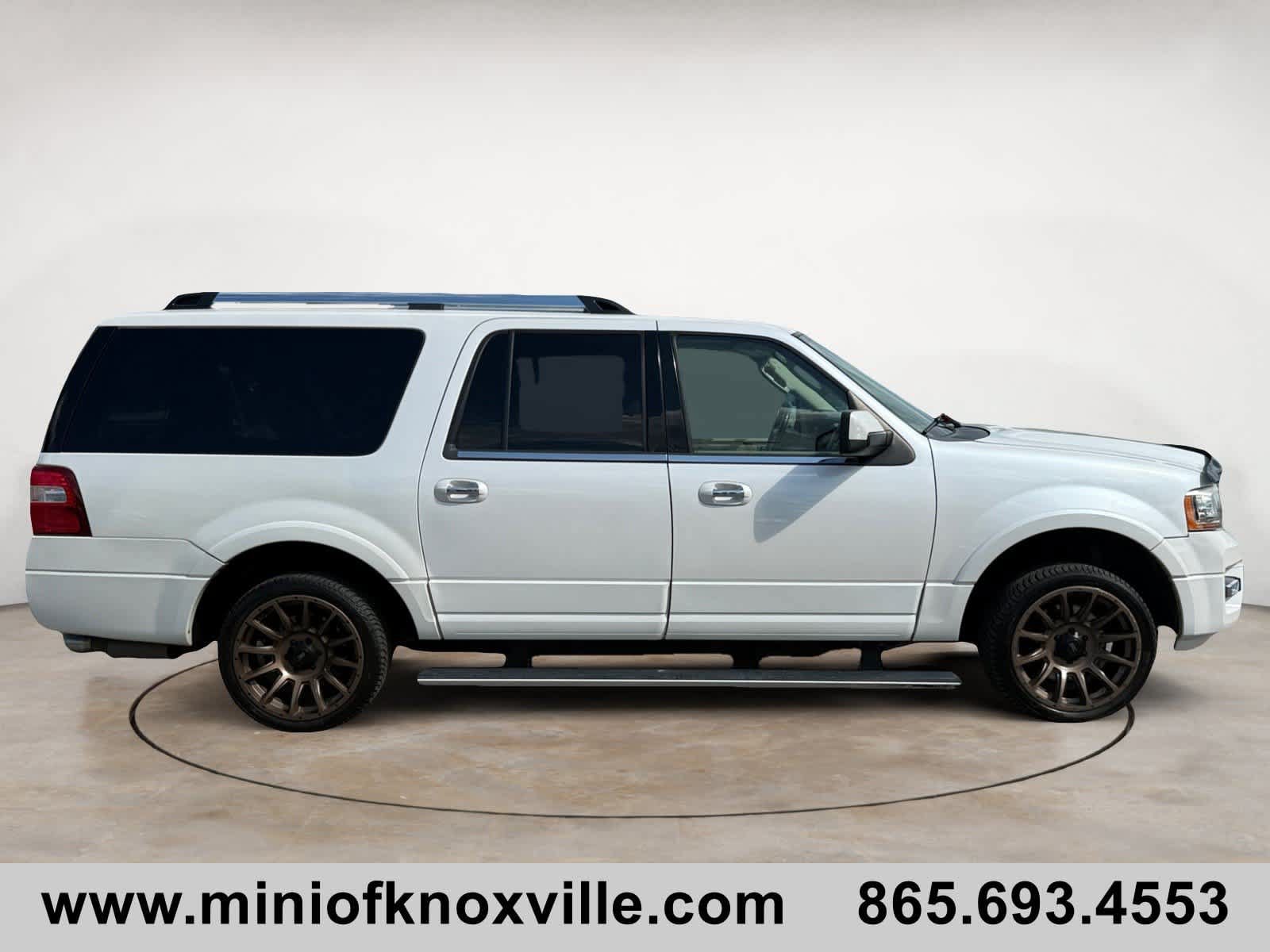 Used 2017 Ford Expedition EL Limited w/ Equipment Group 301A AWD/4WD image 2