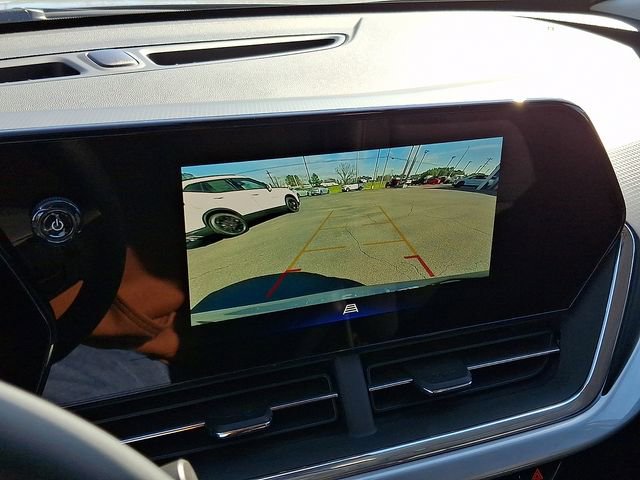 New 2026 Chevrolet Trax LT w/ Driver Confidence Package image 13