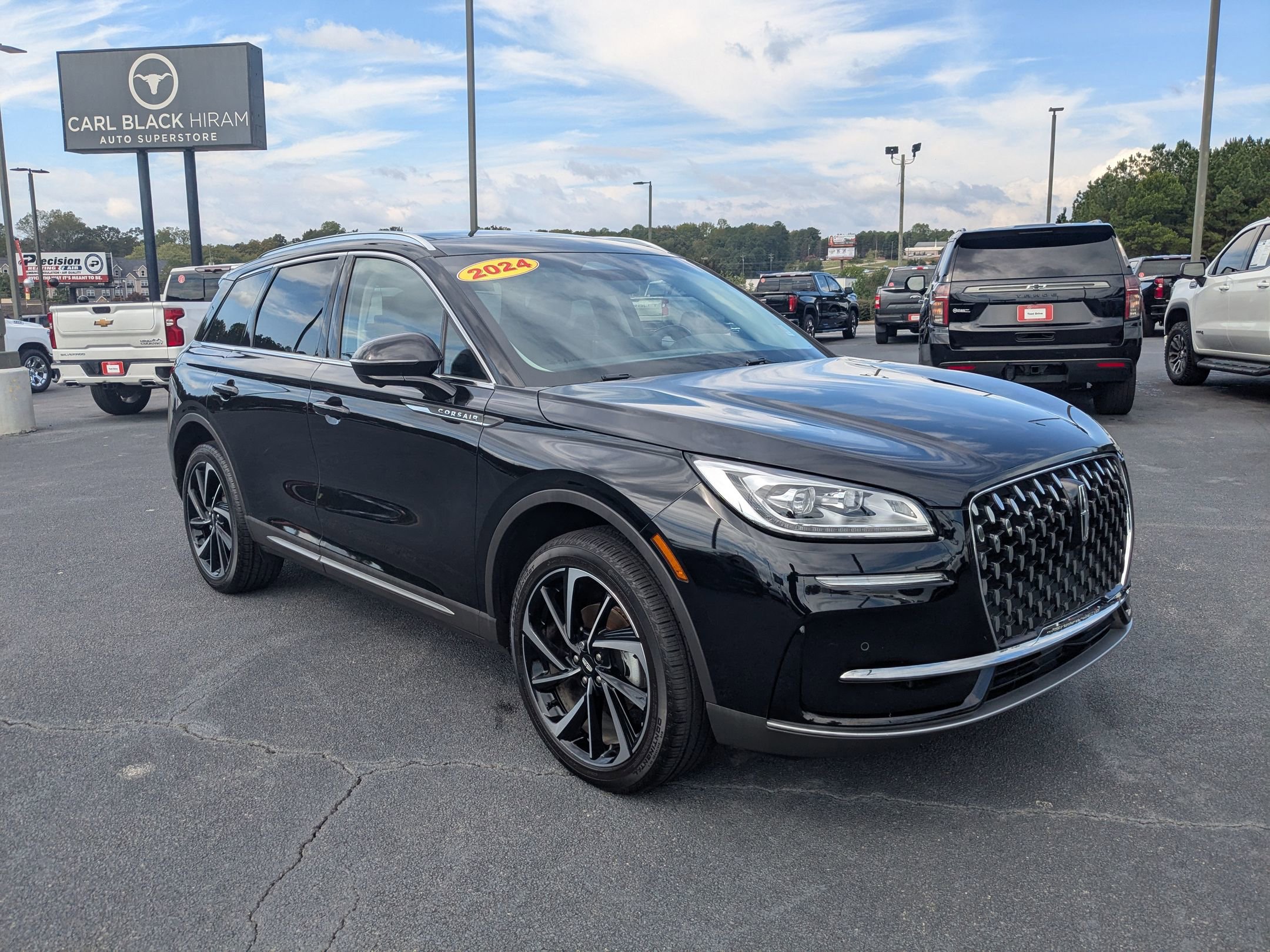 Used 2024 Lincoln Corsair Reserve w/ Equipment Group 201A AWD/4WD image 3