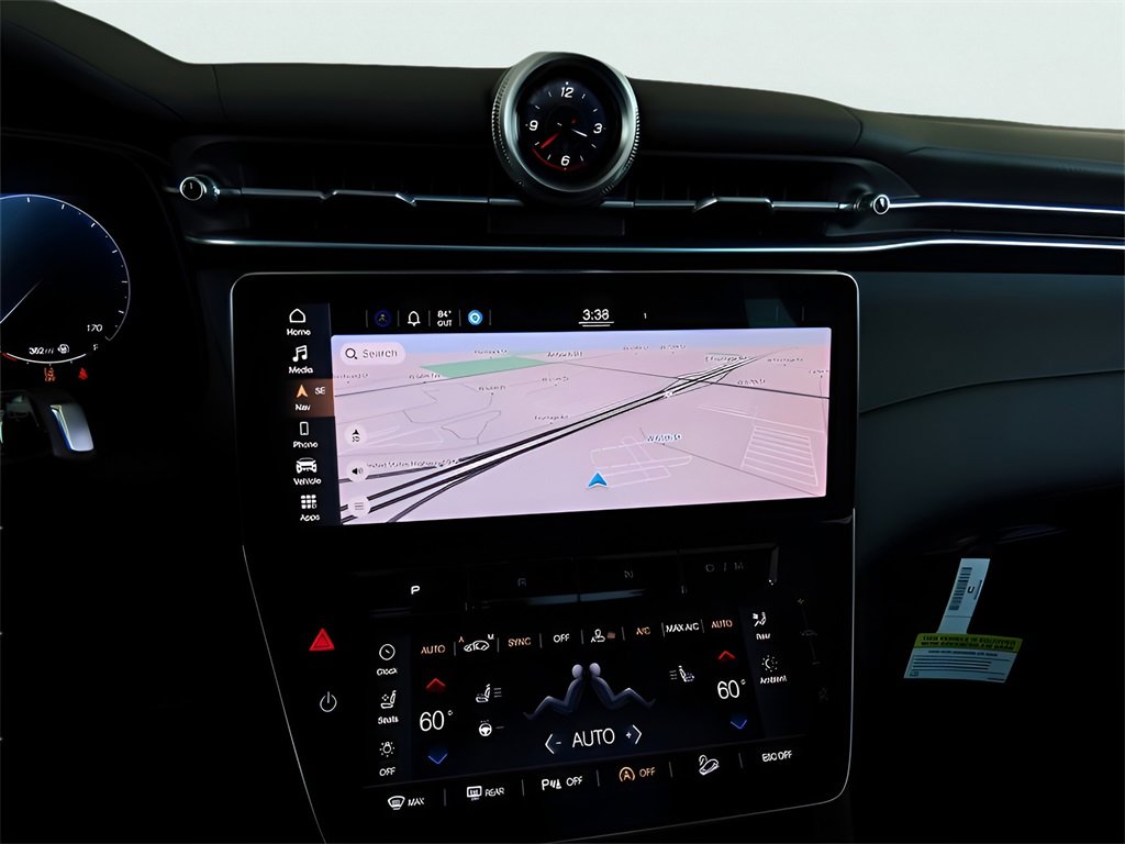 New 2024 Maserati Grecale GT image 32