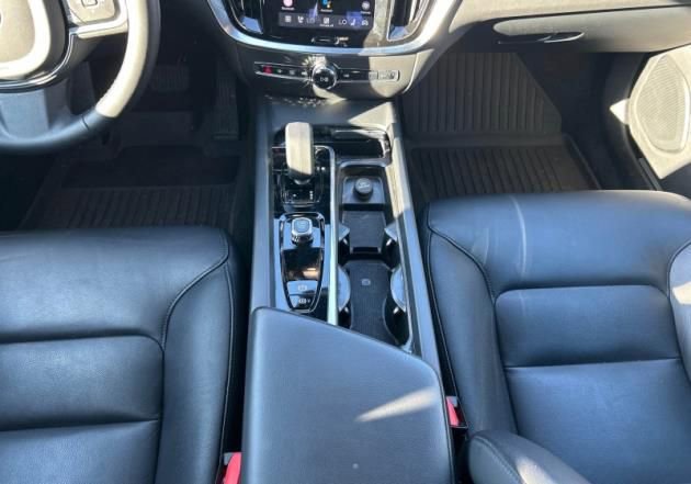 Used 2023 Volvo S60 B5 Plus w/ Climate Package image 6