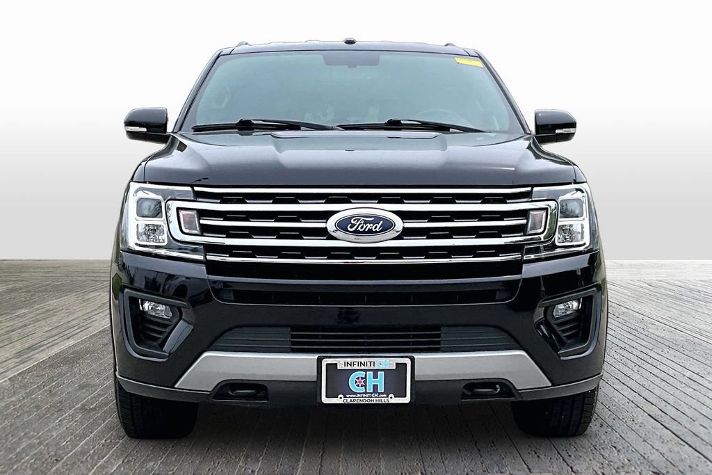 Used 2019 Ford Expedition XLT w/ Equipment Group 201A AWD/4WD image 2