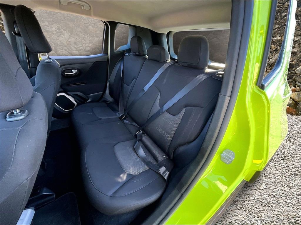 Used 2017 Jeep Renegade Sport image 24
