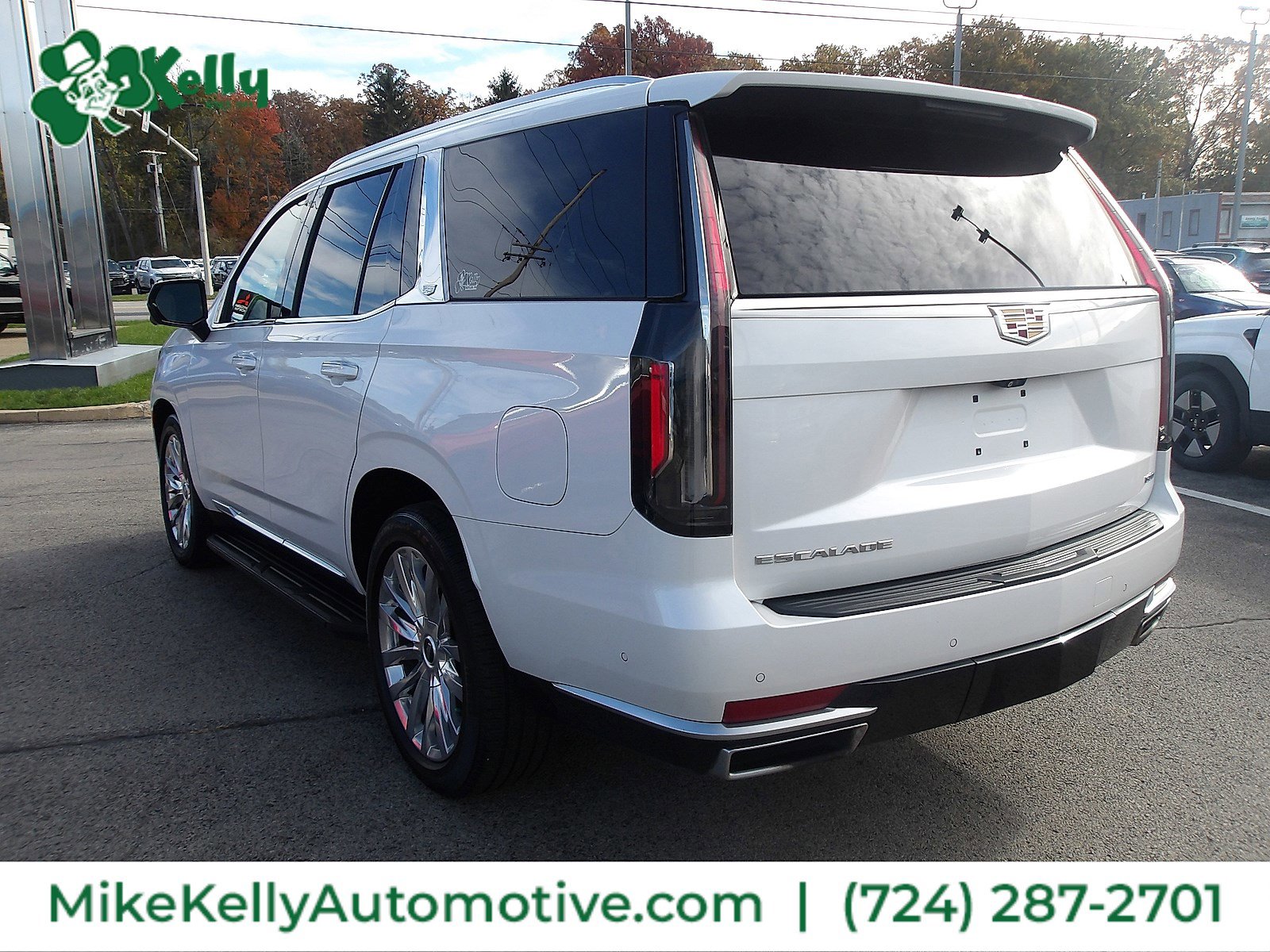 Used 2021 Cadillac Escalade Premium Luxury w/ Driver Assist Tech Package image 5