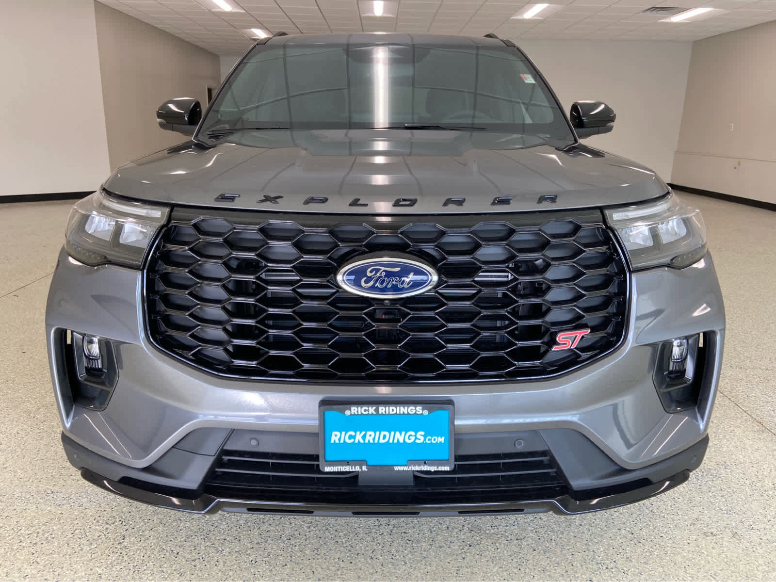 New 2025 Ford Explorer ST image 2