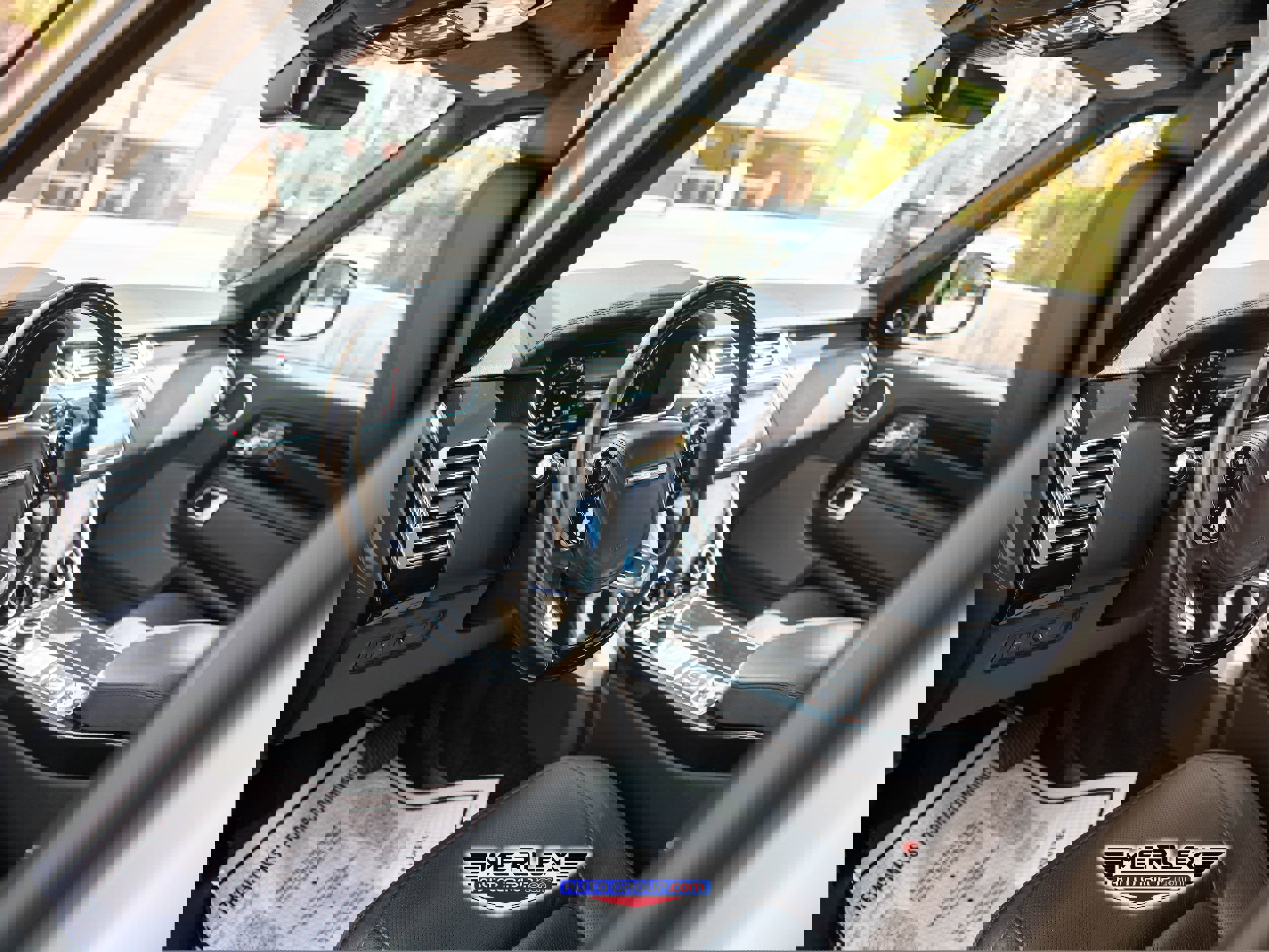 Used 2018 Land Rover Range Rover Long Wheelbase Supercharged image 13