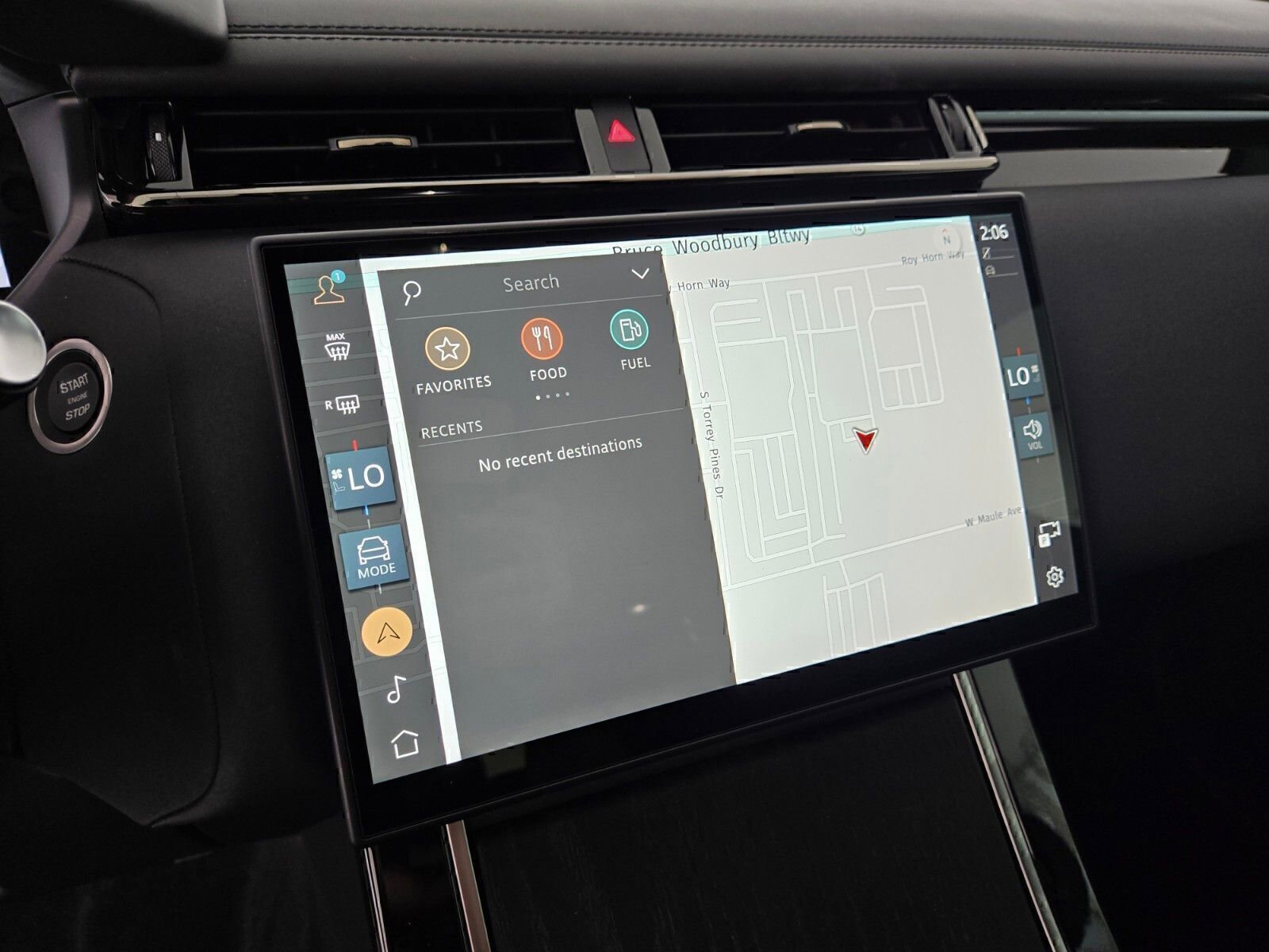 New 2026 Land Rover Range Rover Velar Dynamic SE image 22