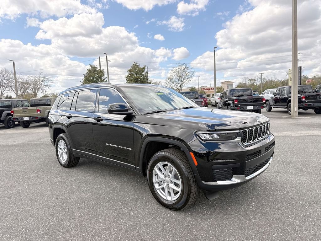 New 2026 Jeep Grand Cherokee L Laredo image 1