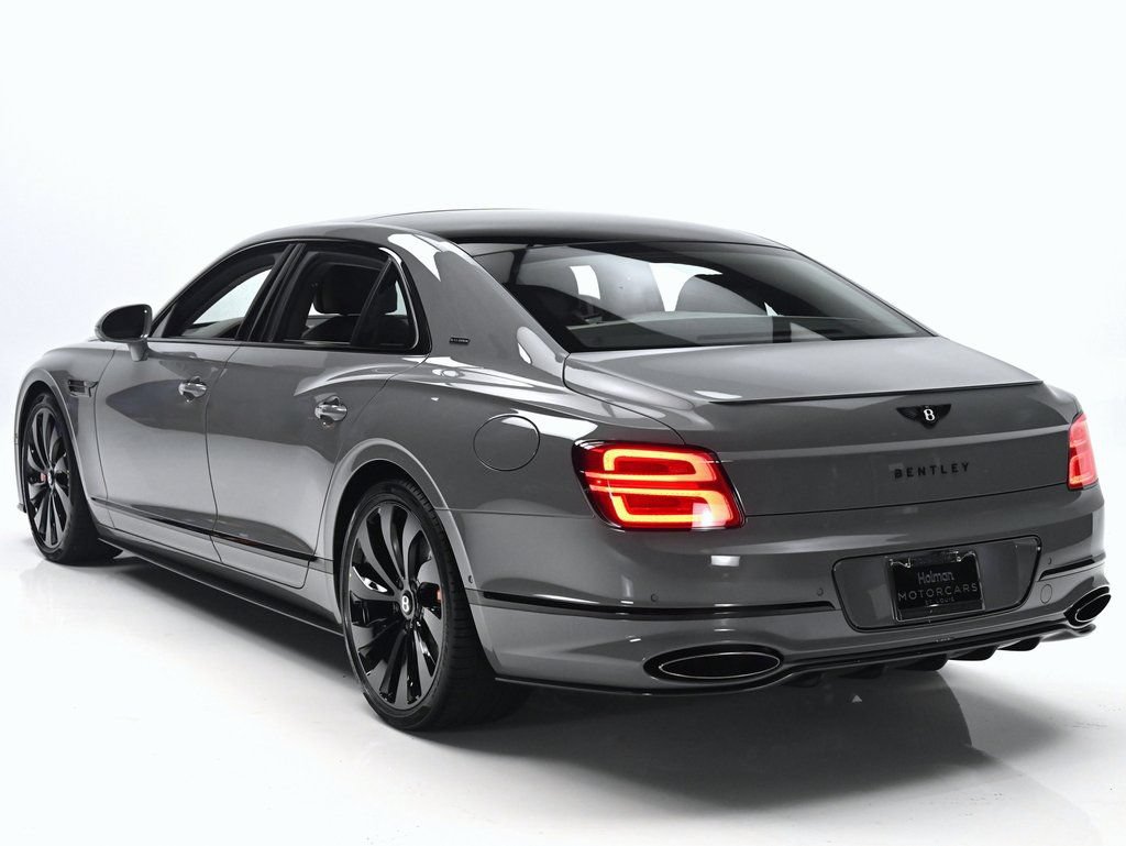 Used 2025 Bentley Flying Spur Plug-In Hybrid AWD/4WD image 6