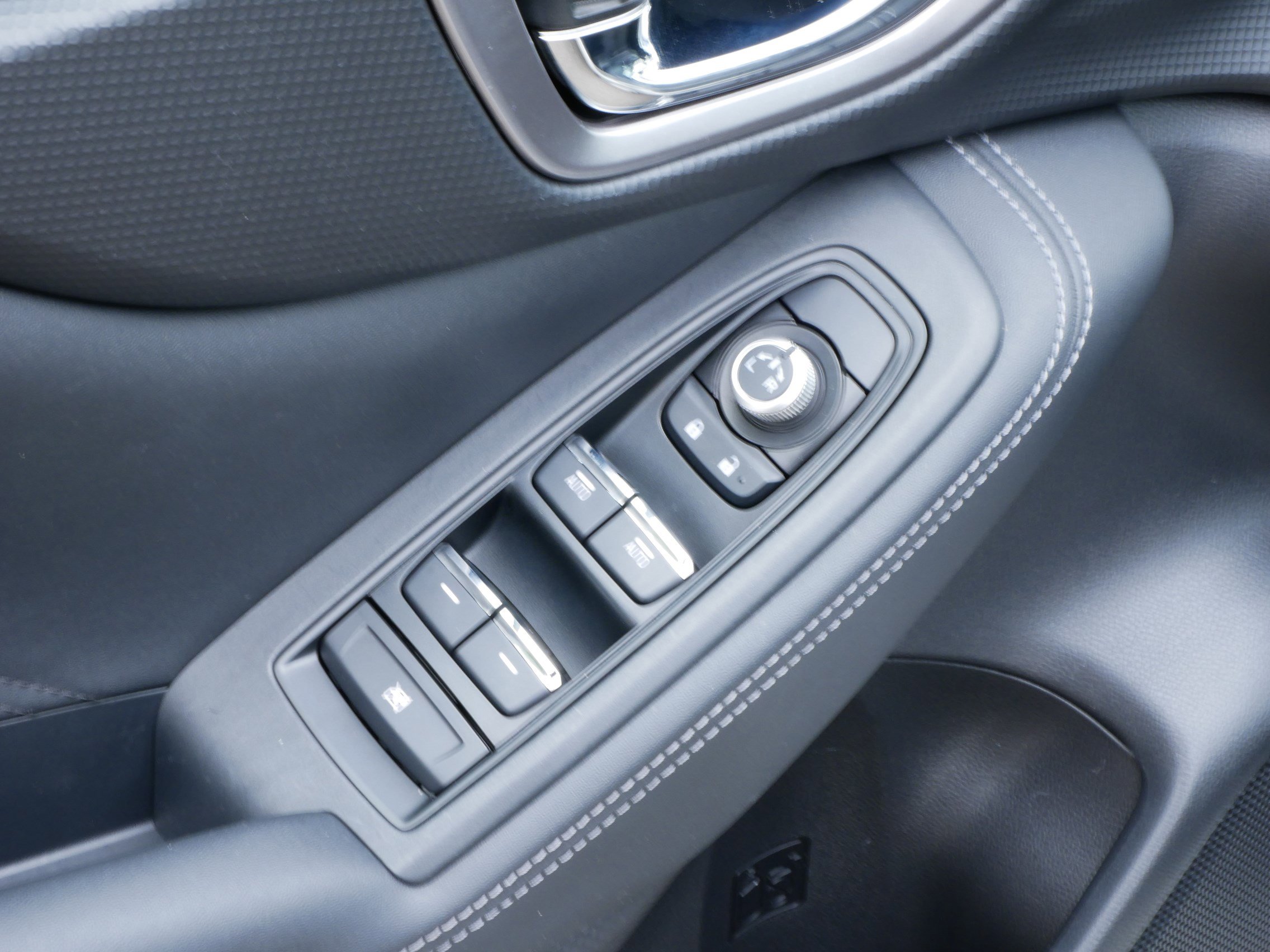 Used 2022 Subaru Forester Touring image 18