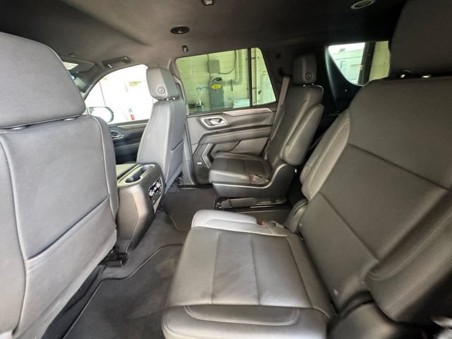 Used 2023 Chevrolet Tahoe Z71 w/ Luxury Package AWD/4WD image 29