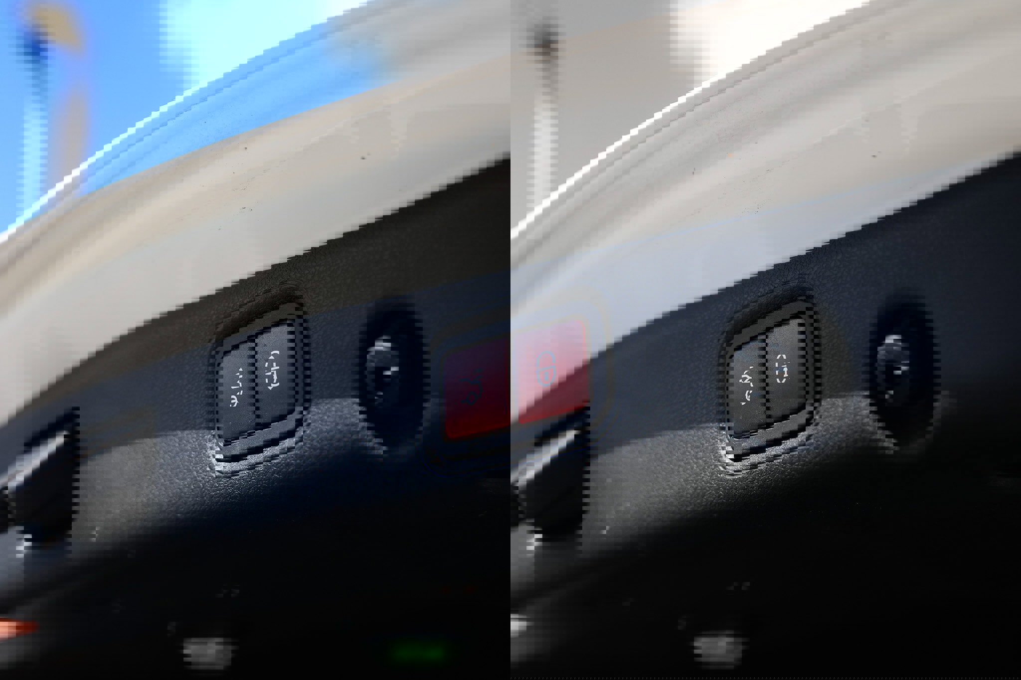 Used 2017 Mercedes-Benz E 300 4MATIC image 48