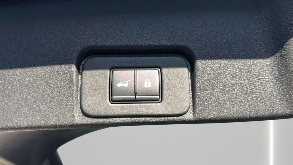 Used 2025 Nissan Rogue SV w/ Rock Creek Premium Package AWD/4WD image 21