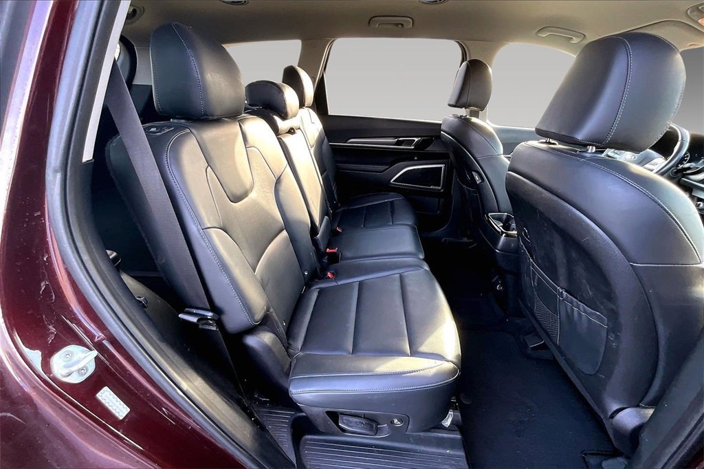 Used 2020 Kia Telluride LX image 15