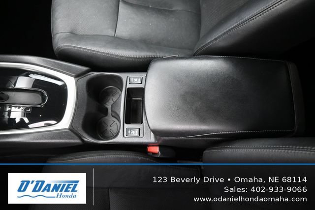 Used 2015 Nissan Rogue SL AWD/4WD image 33