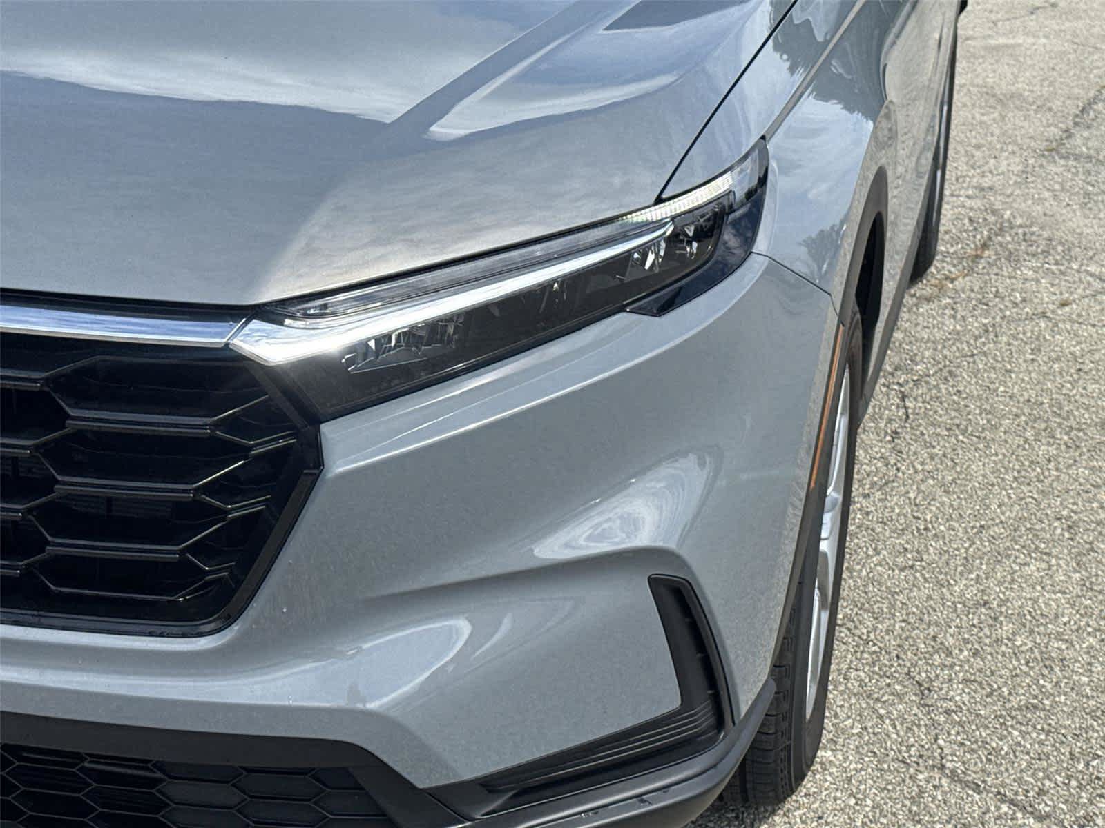 Used 2026 Honda CR-V EX image 9