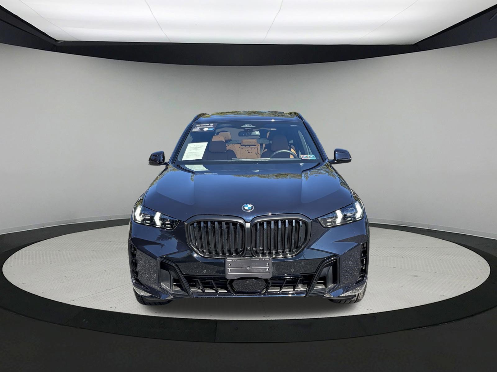 Certified 2026 BMW X5 xDrive40i w/ M Sport Package AWD/4WD image 2