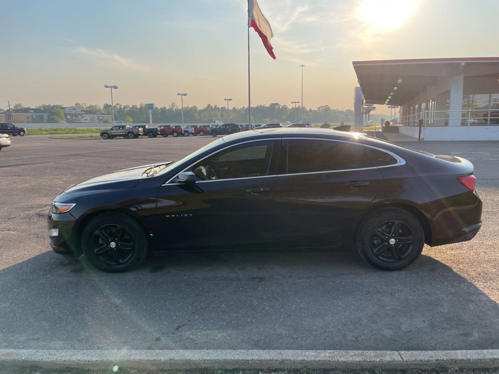 Used 2021 Chevrolet Malibu LS w/ LPO, Convenience Package 1 image 4