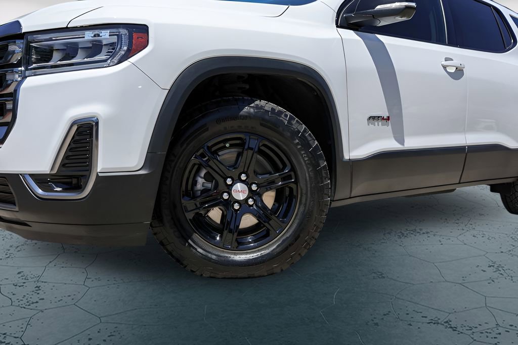 Used 2023 GMC Acadia AT4 w/ Technology Package AWD/4WD image 4