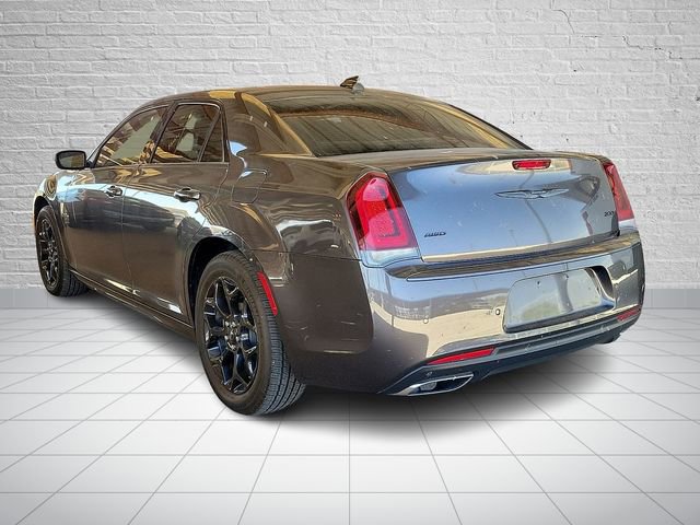 Used 2022 Chrysler 300 Touring L w/ Comfort Group AWD/4WD image 2