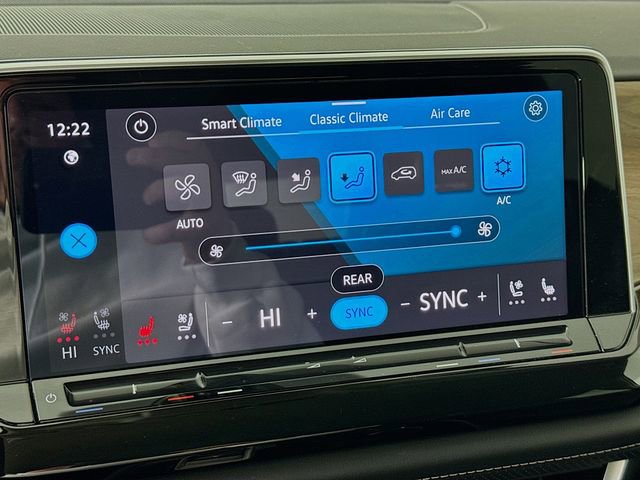 Used 2025 Volkswagen Atlas SE image 17