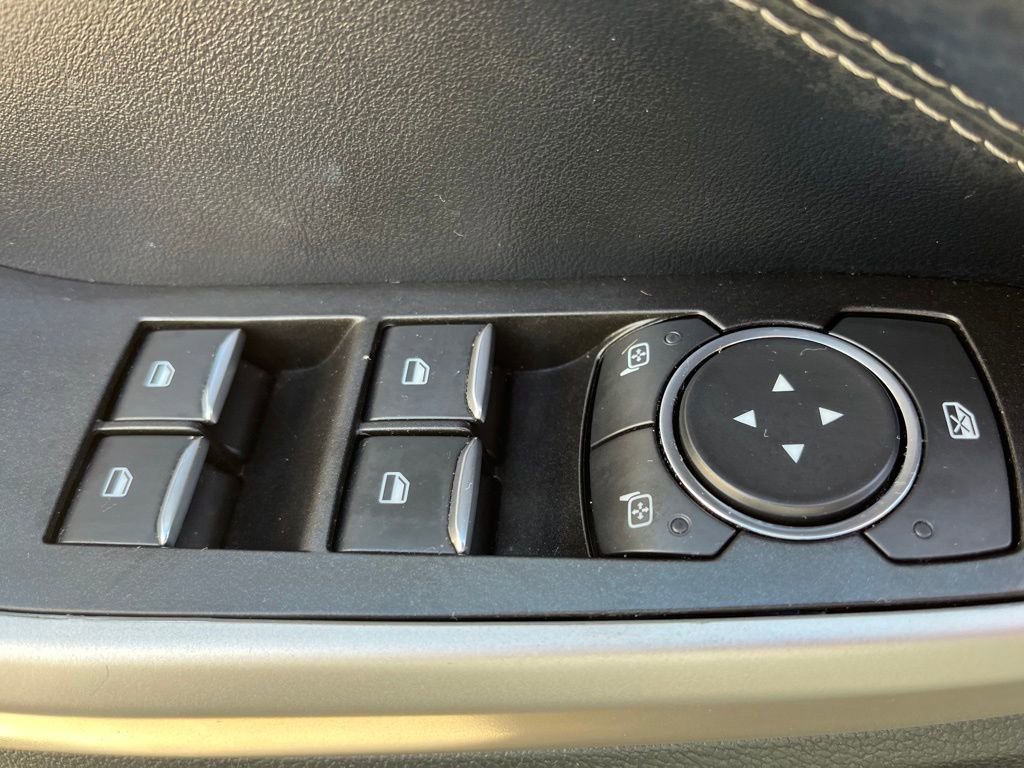 Used 2022 Ford Explorer XLT w/ Equipment Group 202A image 21