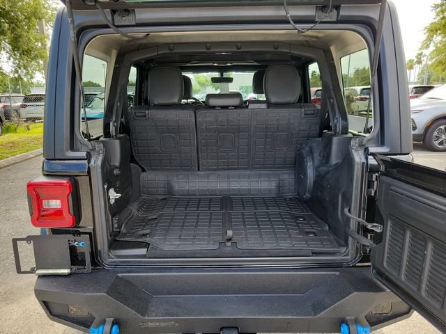 Used 2022 Jeep Wrangler Unlimited Sahara AWD/4WD image 10