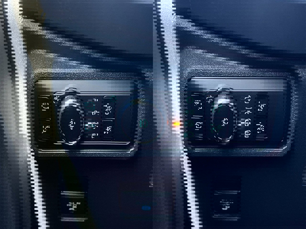 New 2025 Ford Bronco Outer Banks w/ Sasquatch Package image 15