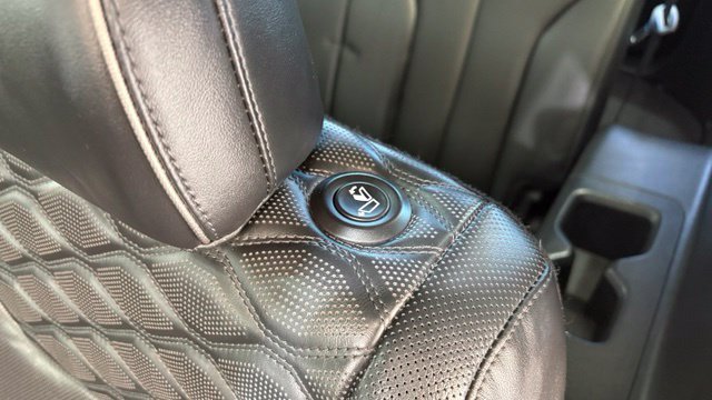 Used 2022 Hyundai Palisade Limited AWD/4WD image 22