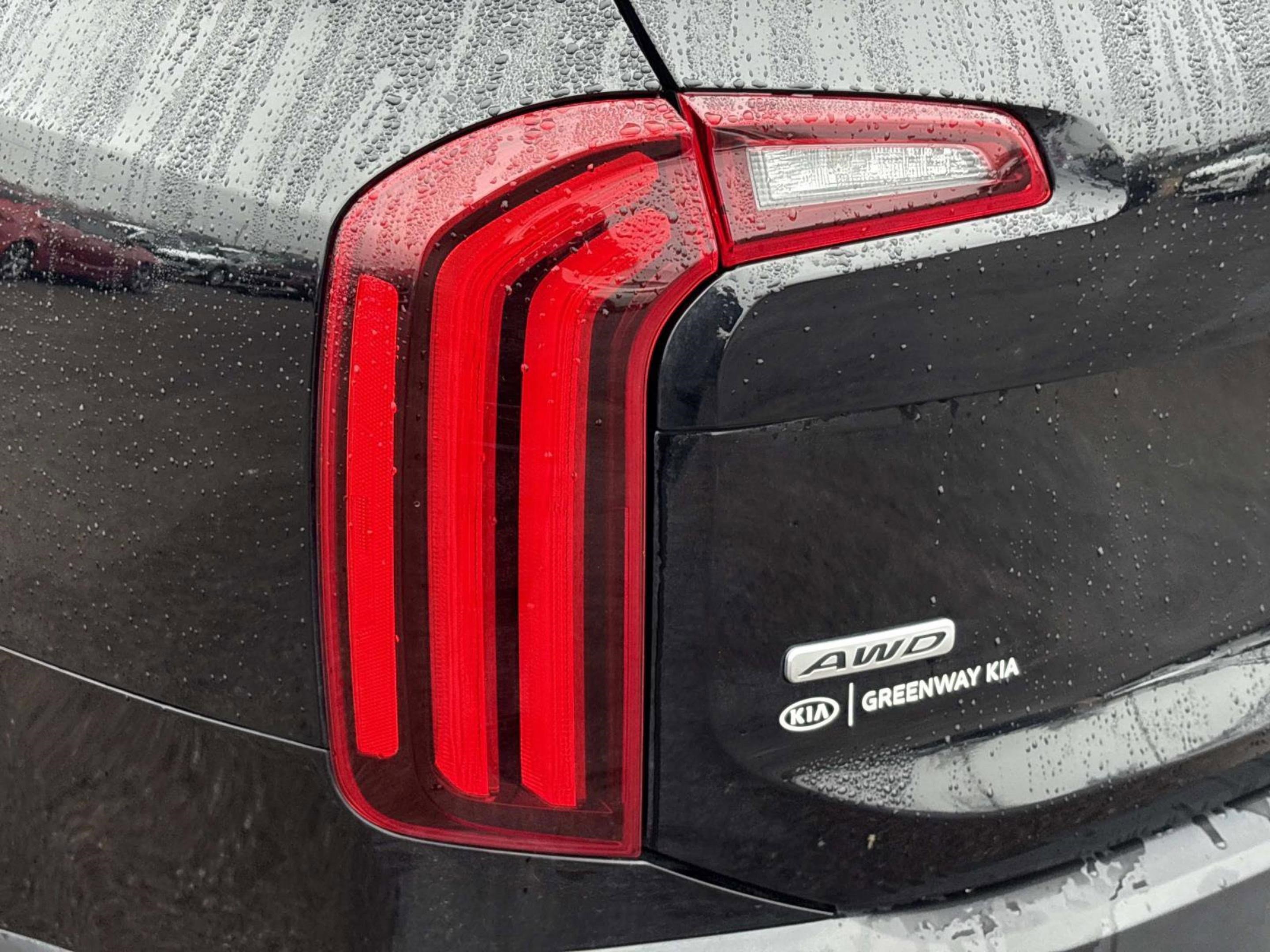 Used 2022 Kia Telluride SX w/ SX Prestige Package image 33