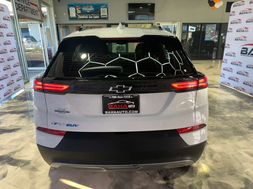 Used 2023 Chevrolet Bolt EUV LT FWD image 9