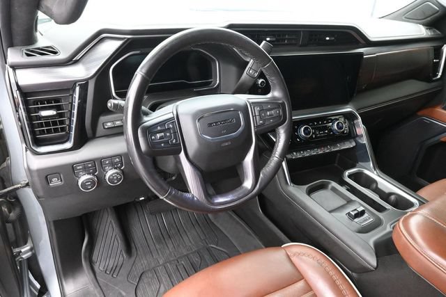 Used 2024 GMC Sierra 2500 Denali Ultimate AWD/4WD image 25