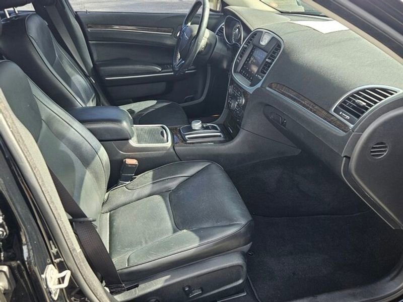 Used 2022 Chrysler 300 Touring L w/ Popular Equipment Group image 13