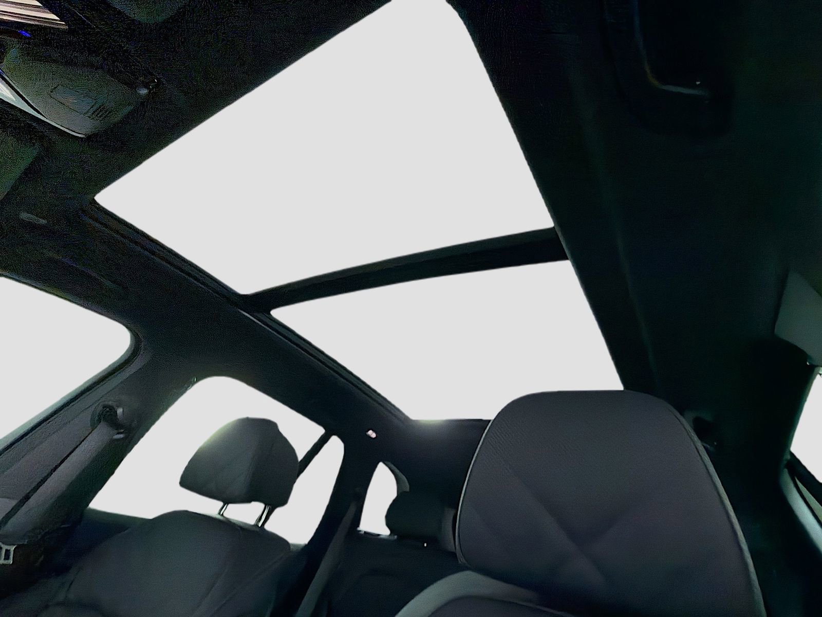 Used 2026 BMW X5 xDrive40i w/ M Sport Package image 14