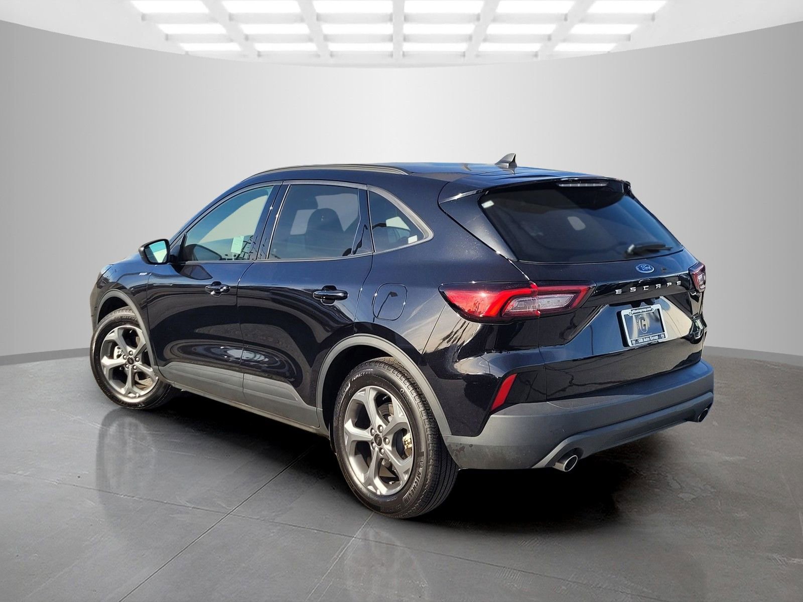 Used 2025 Ford Escape ST-Line image 5