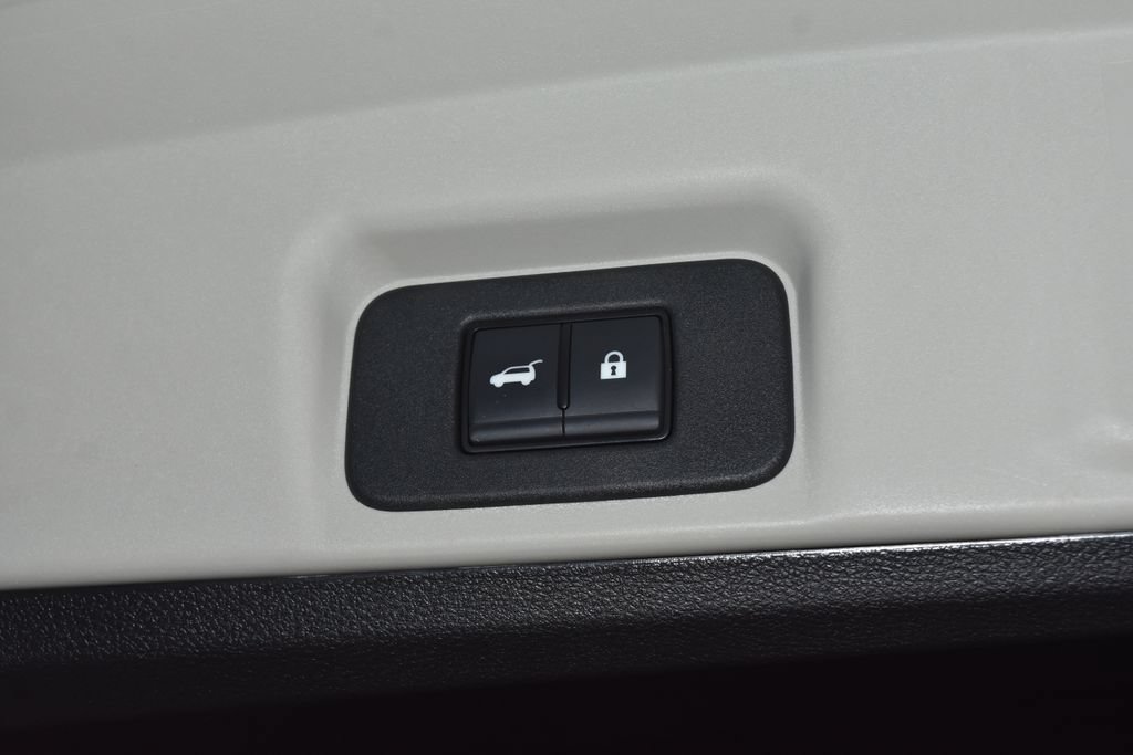 Used 2025 Nissan Ariya Platinum AWD/4WD image 37