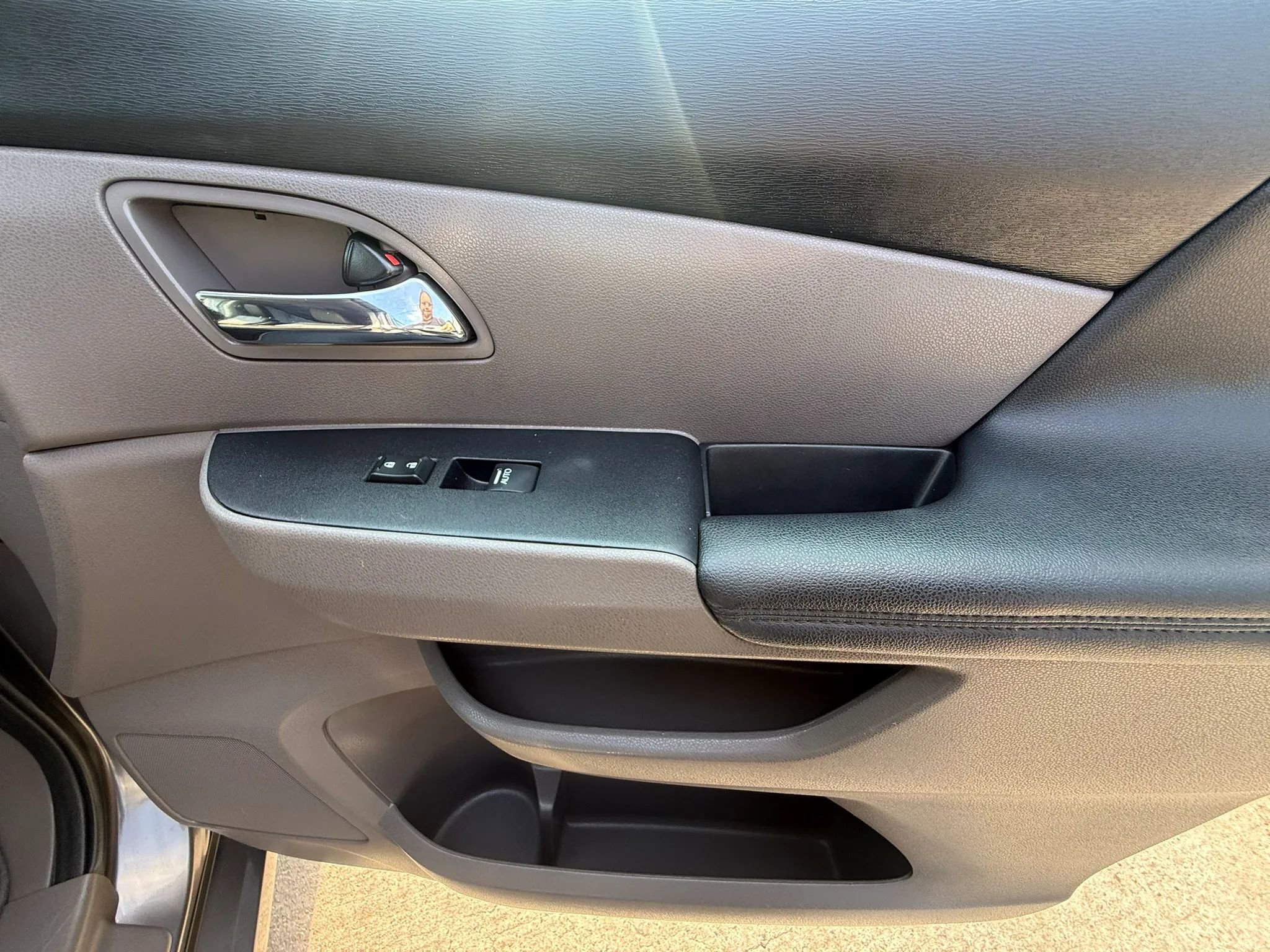 Used 2014 Honda Odyssey Touring image 27