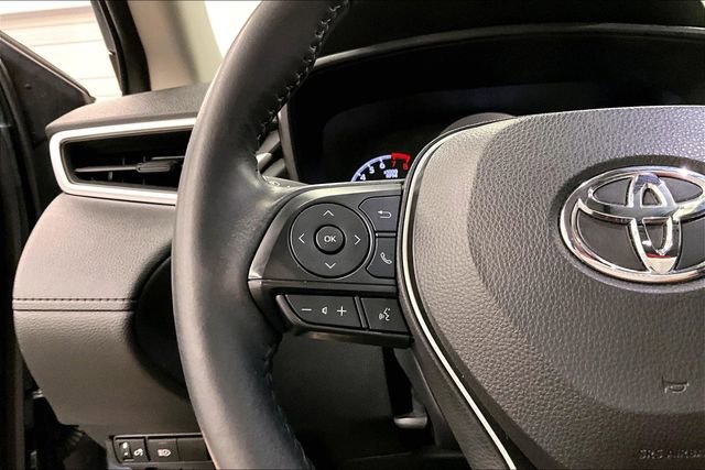 Used 2022 Toyota Corolla Cross LE w/ Moonroof Package image 27