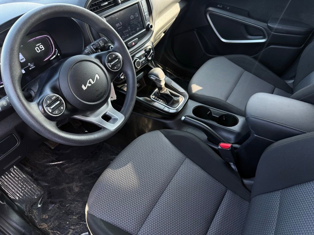 Used 2023 Kia Soul LX w/ Option Group 015 image 15