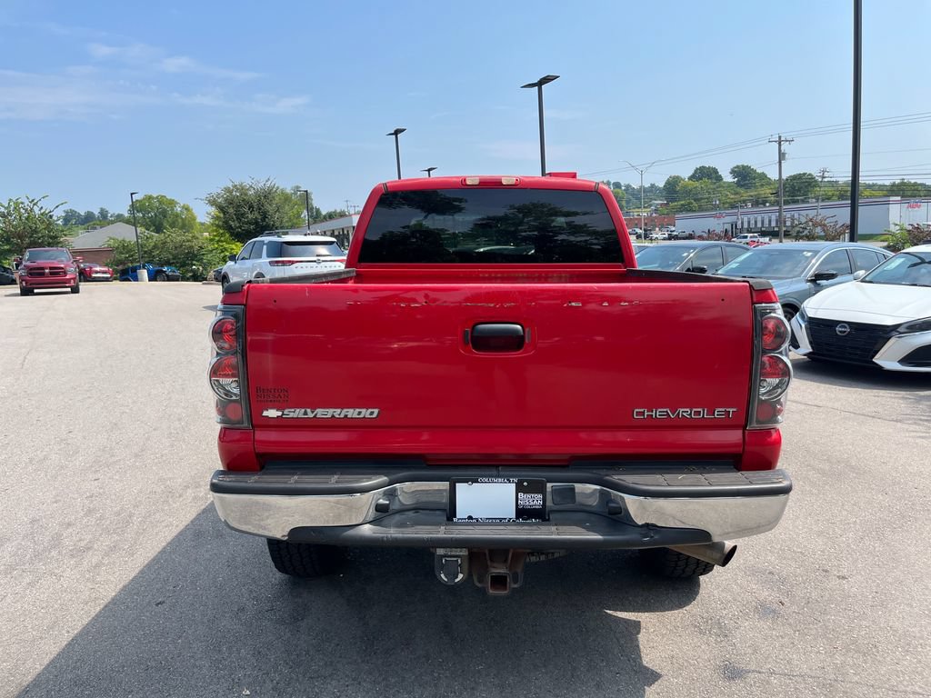 Used 2005 Chevrolet Silverado 2500 LS AWD/4WD image 6