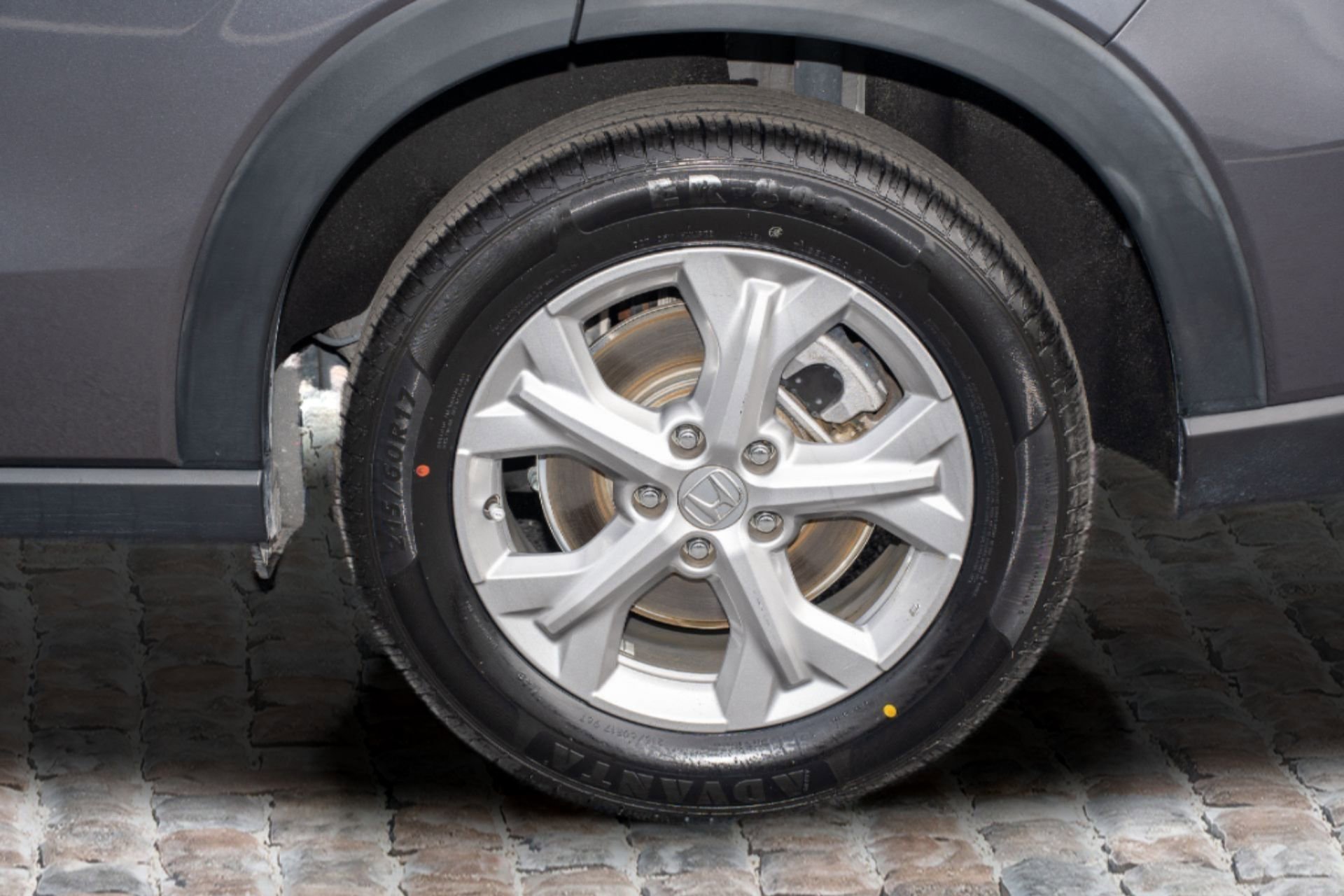 Certified 2023 Honda HR-V LX image 40