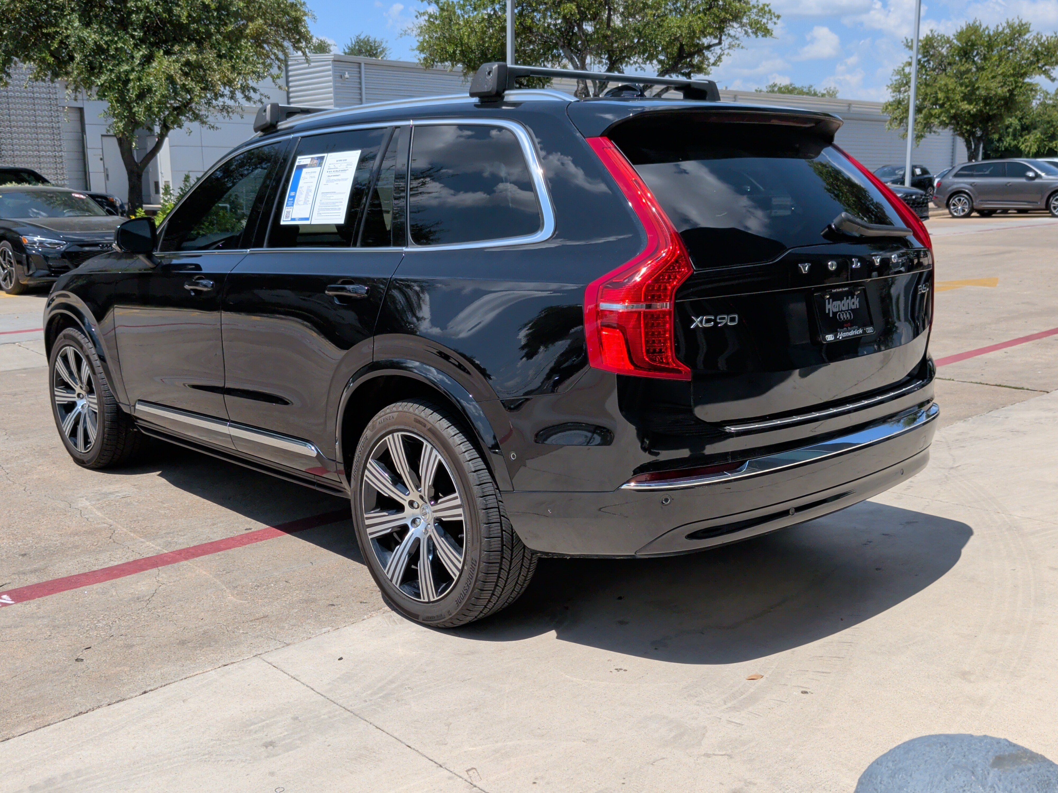 Used 2023 Volvo XC90 B6 Ultimate w/ Lounge Package AWD/4WD image 8
