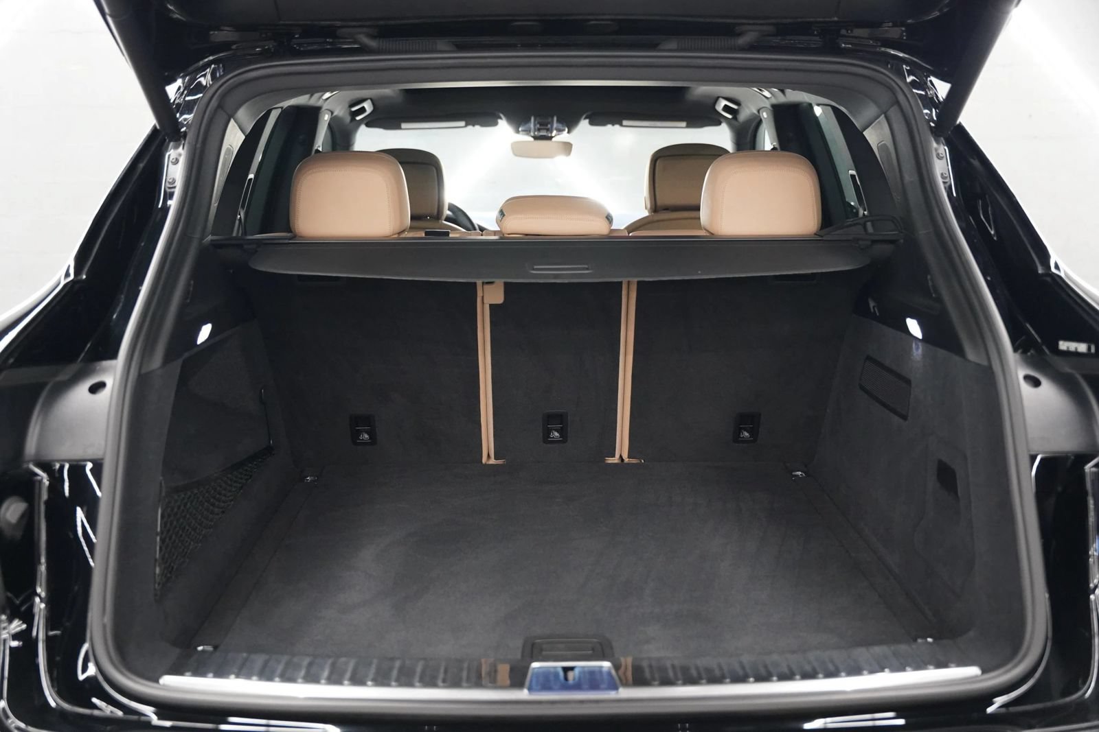 Used 2019 Porsche Cayenne AWD/4WD image 24